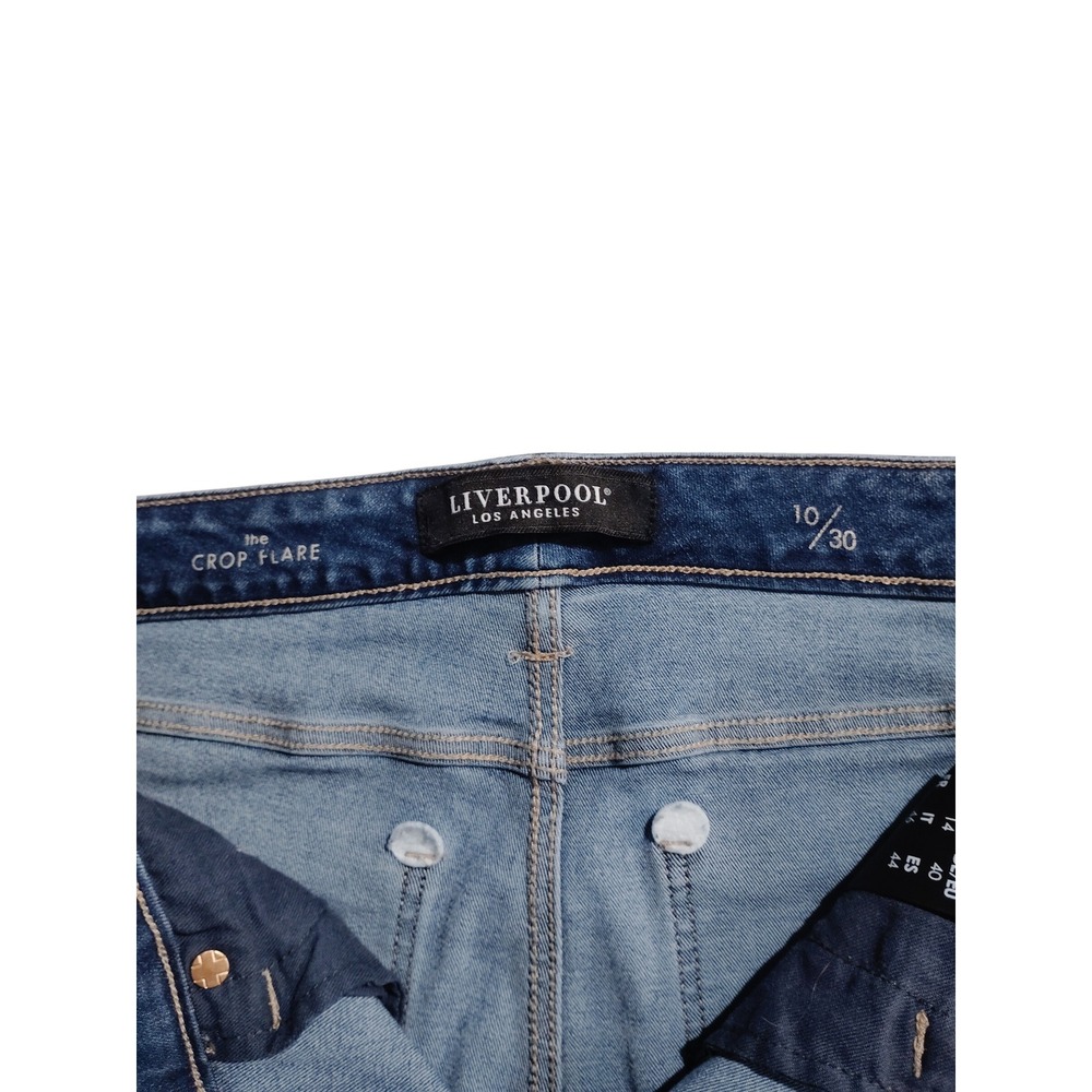 Liverpool Los Angeles The Crop Flare Jeans Blue Raw Frayed Hem Size 10/30 - Picture 7 of 11